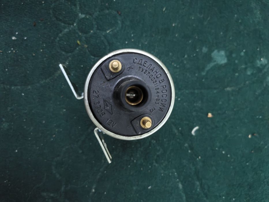 Продаёт катушку зажигания  для ваз 2106  Babina sotiladi yangi