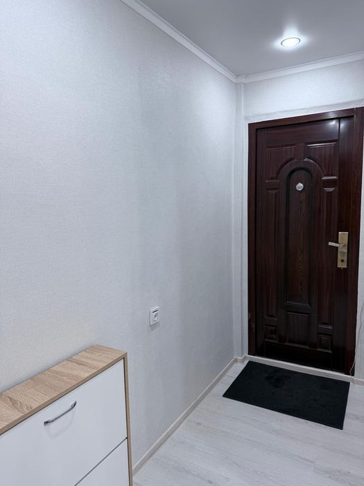 Продам 2хком квартиру район Короны.