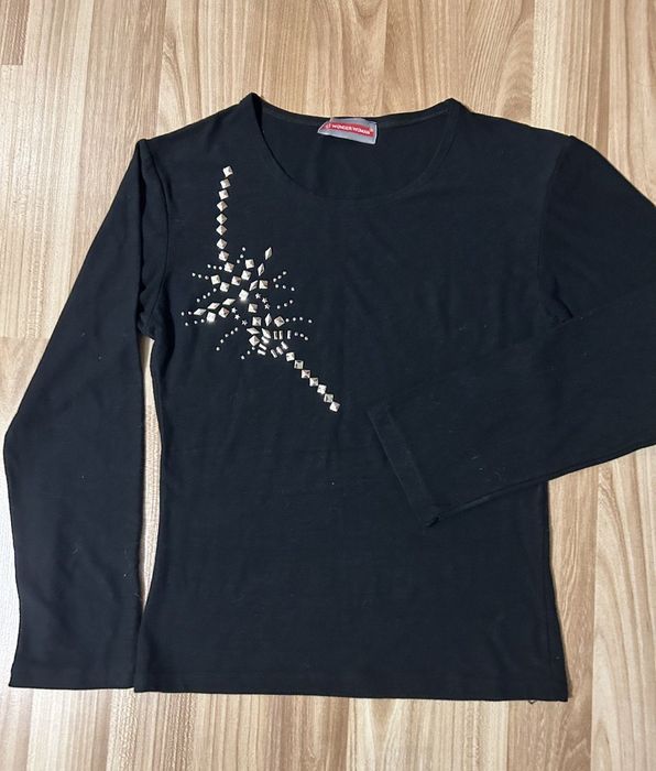 Трикотажная кофта на девушку