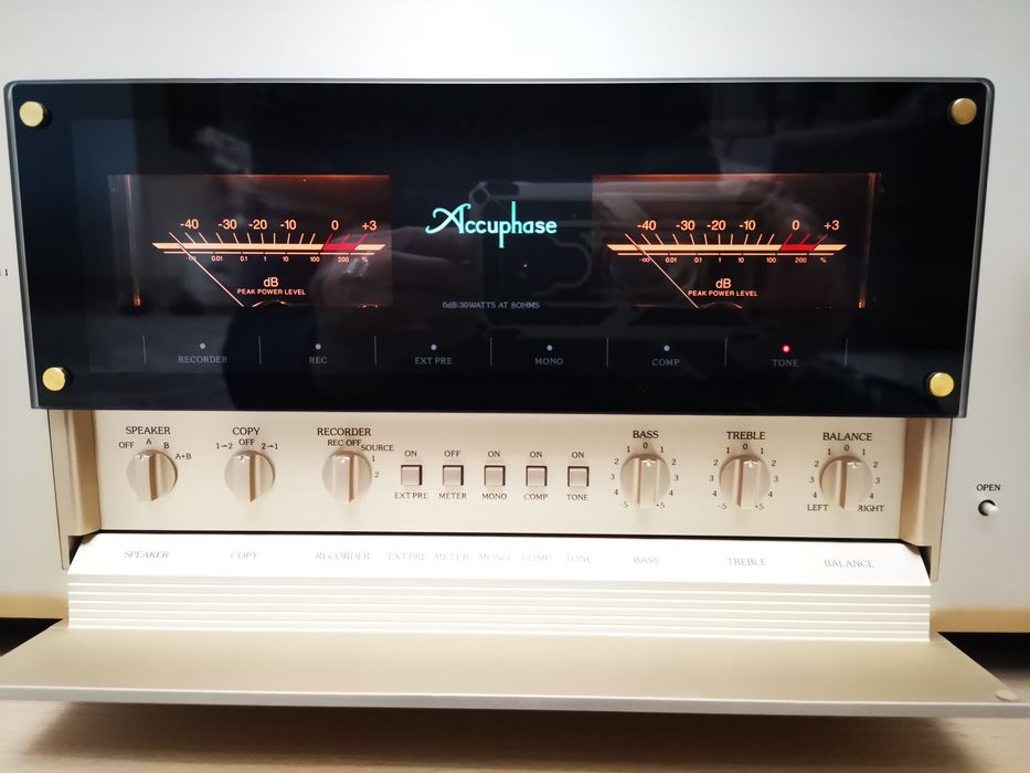 Усилитель интегральный ACCUPHASE E-530