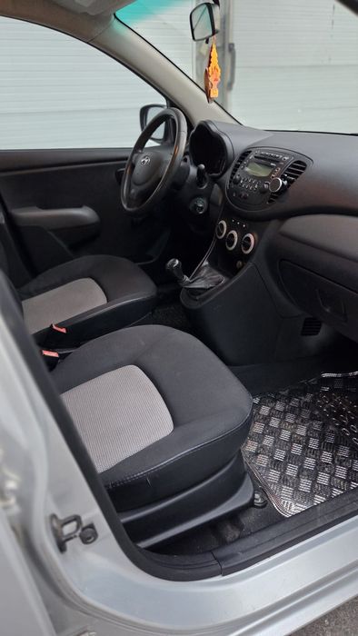 Hyundai i10 an 2008, 1.2 benzina 4 pistoane, 120000reali, consum mic