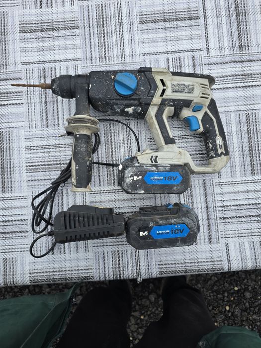 Ciocan rotopercutor MAC ALLISTER 18V  cu acumulatori