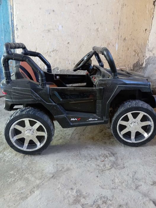 Электромобиль детский