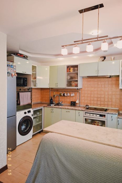 Продам 3 комн юго восток