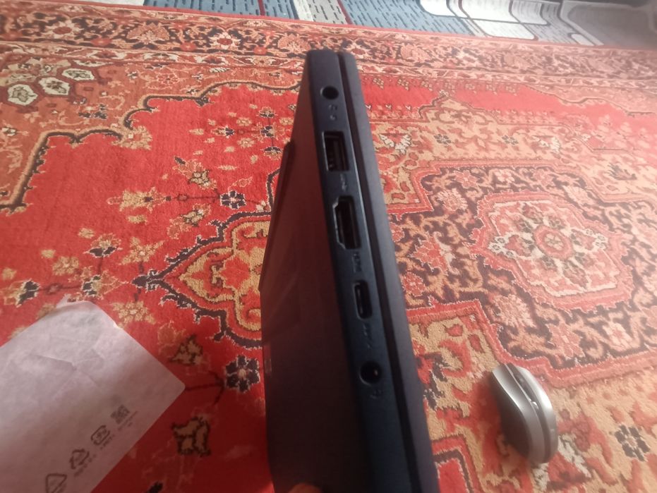 Lenevo noutbuk. DDR4