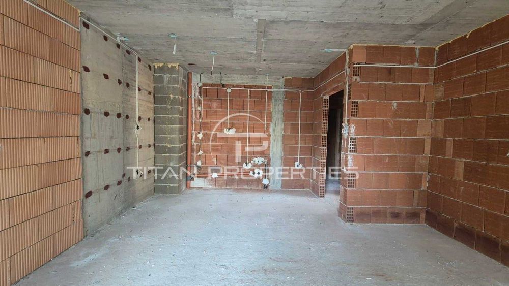 Продава се Тристаен апартамент в Пловдив, Кючук Париж - 105 кв.м за 1569 €/кв.м - Снимка #4