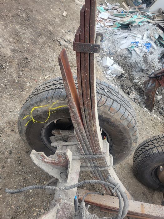 Vând punți de spate Iveco 6.5-7.5 tone