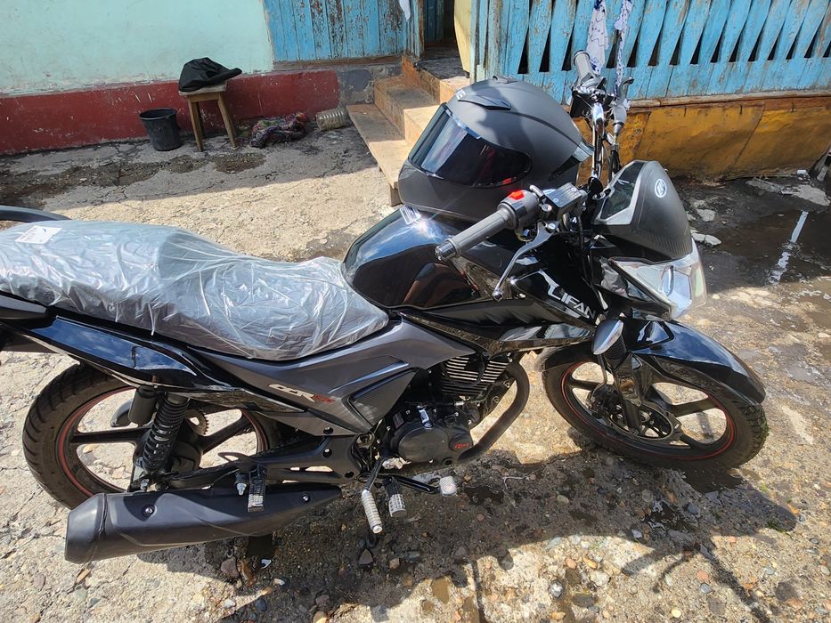 Мотоцикл  Lifan150-2e