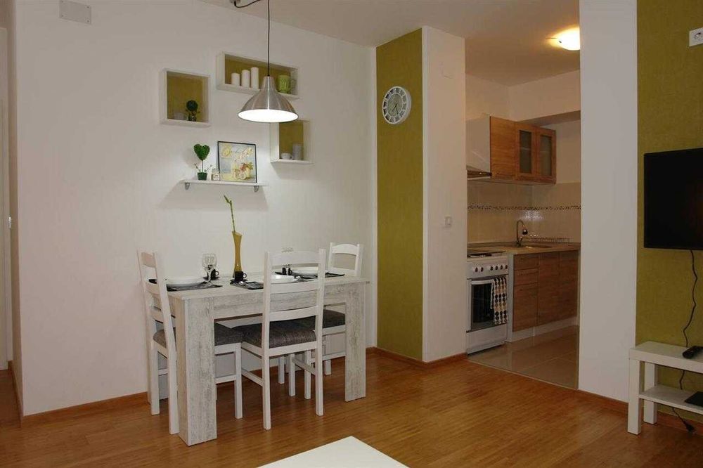 Продава се Тристаен апартамент в Бургас, Център - 96 кв.м за 1488 €/кв.м - Снимка #11