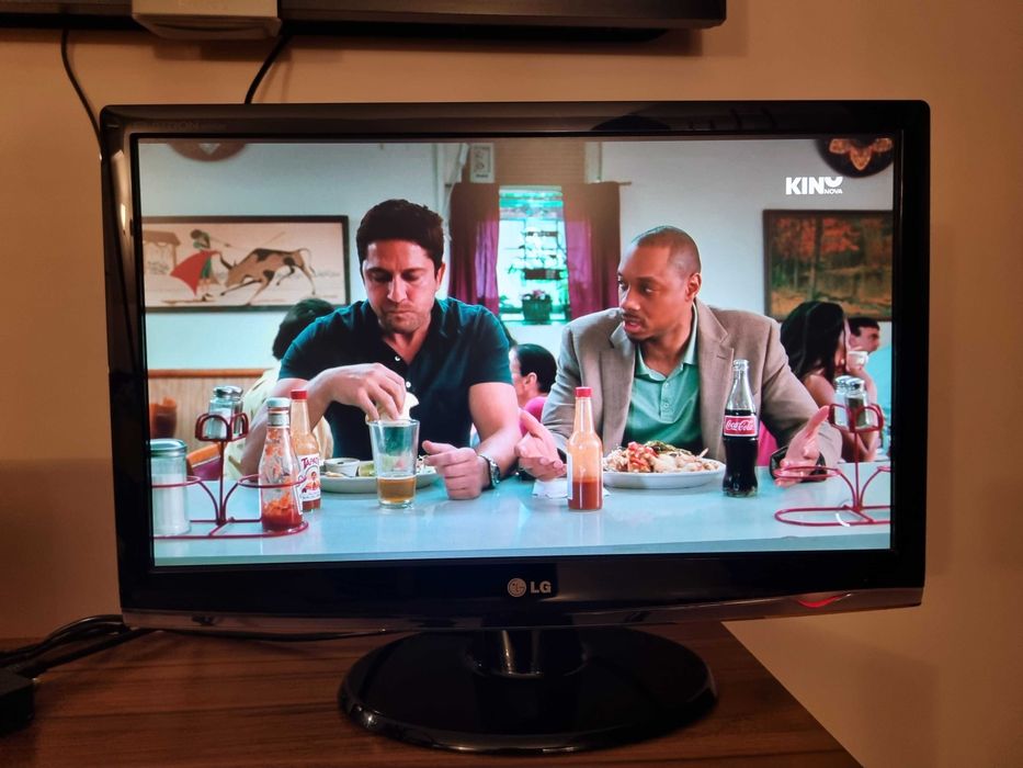 Монитор LG FLATRON 23 инча