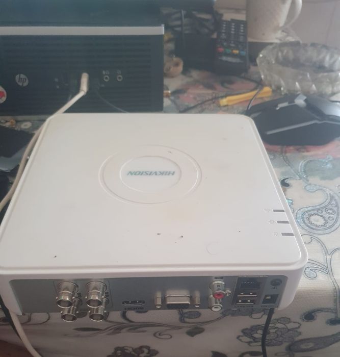 Dvr hikvision 4 canale