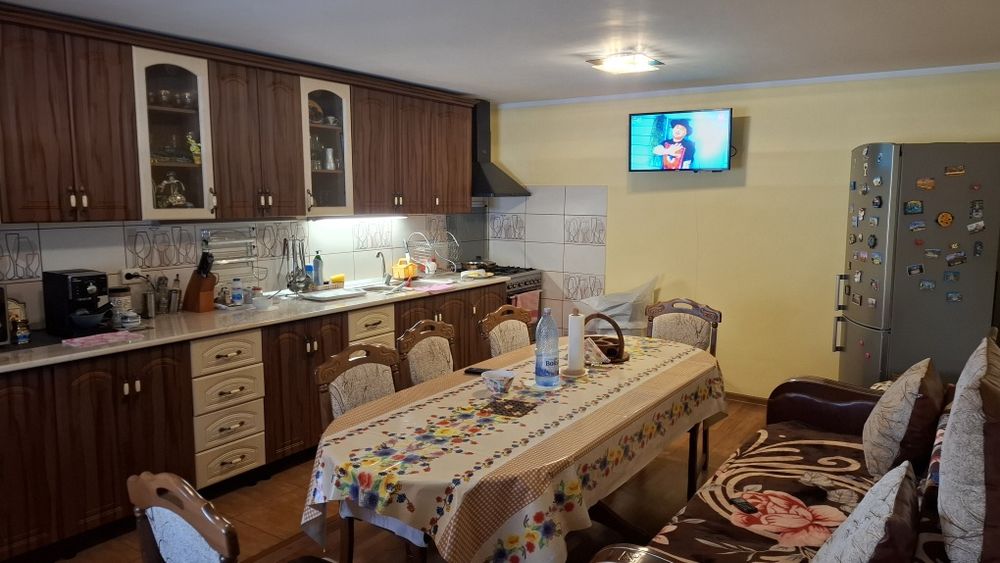Vand casa complet utilata