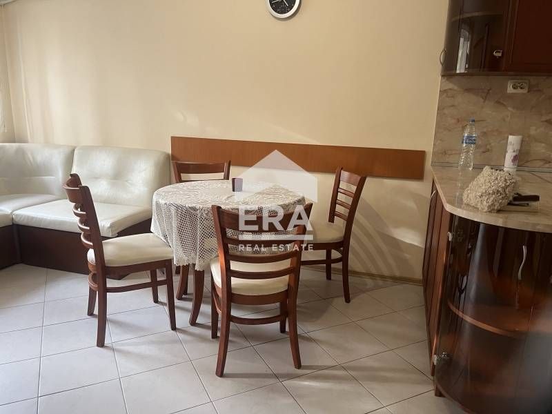 Дава се под наем Двустаен апартамент в Плевен, Широк център - 64 кв.м за 400 € - Снимка #2