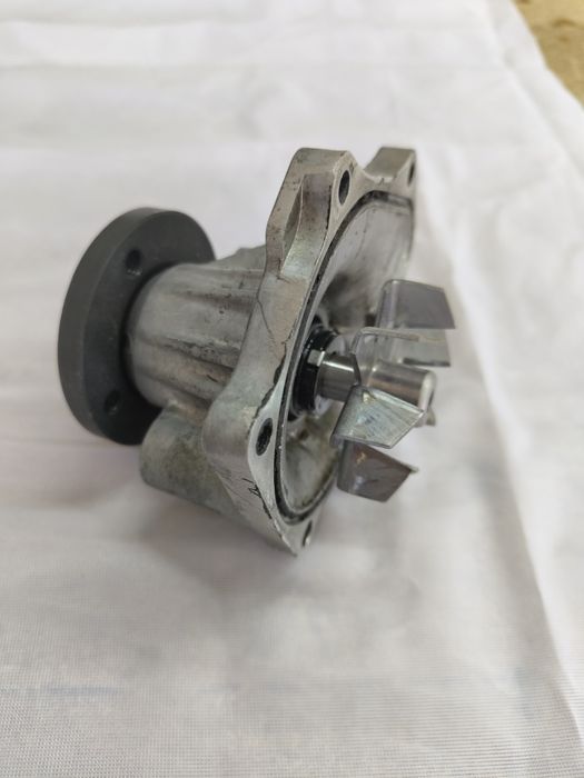 Помпа Estima 2az-fe