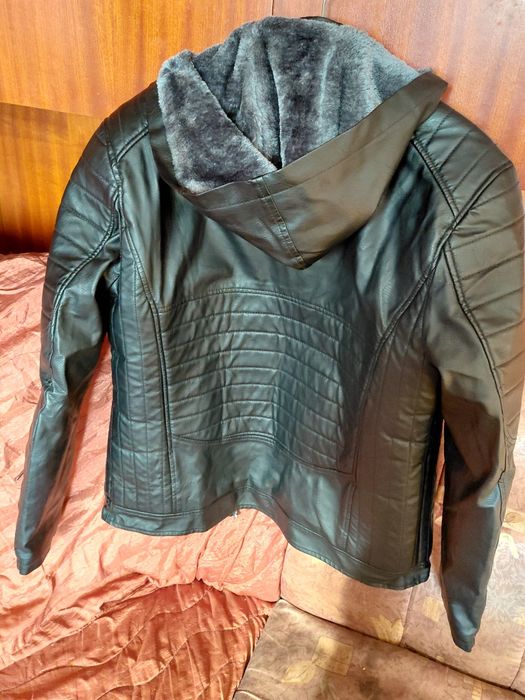 Зимно кожено яке с качулка