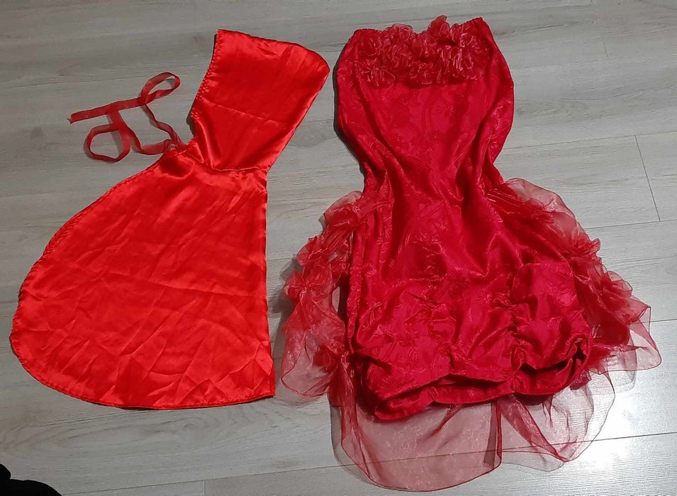 Costum Scufita Rosie - marime 5 - 10 ani