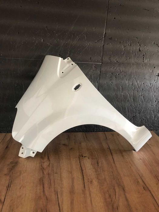 Aripa Fata Stanga Toyota Aygo 2006-2012 (049 (Alb))