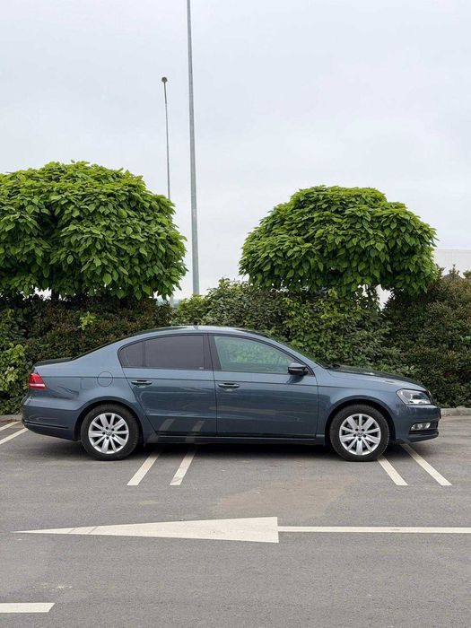 VOLKSWAGEN Passat 2011 — imagine 3