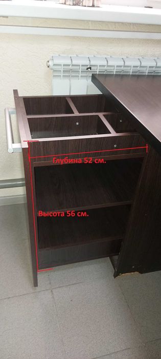 Стол руководителя тёмно-коричневый