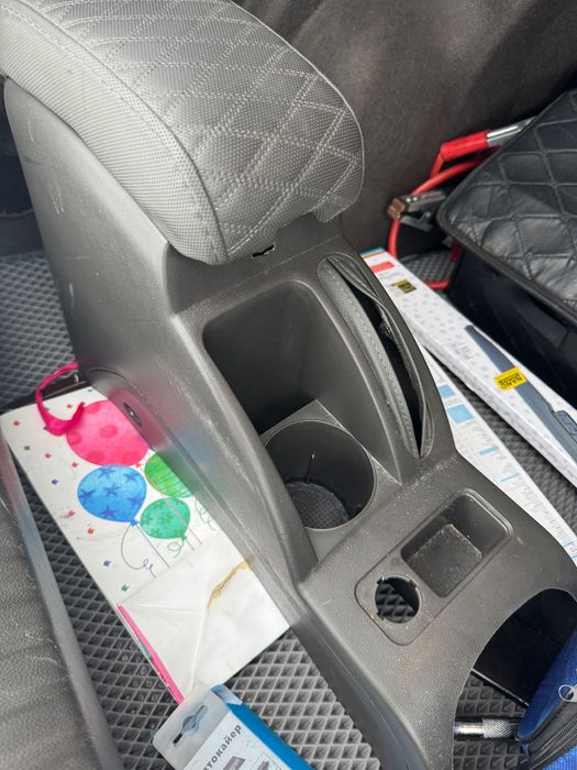 Подлокотник на Кобальт