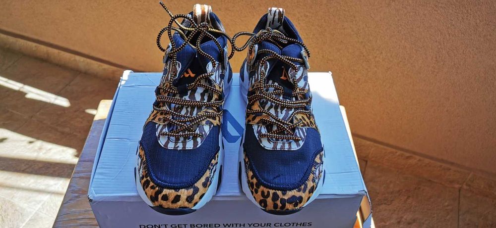 Маркови оригинални дамски маратонки MANU - 40 номер