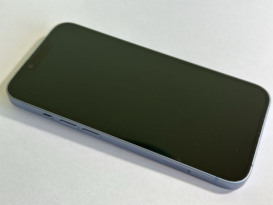 iPhone 14 Blue перфектен- заключен с iCloud - за части