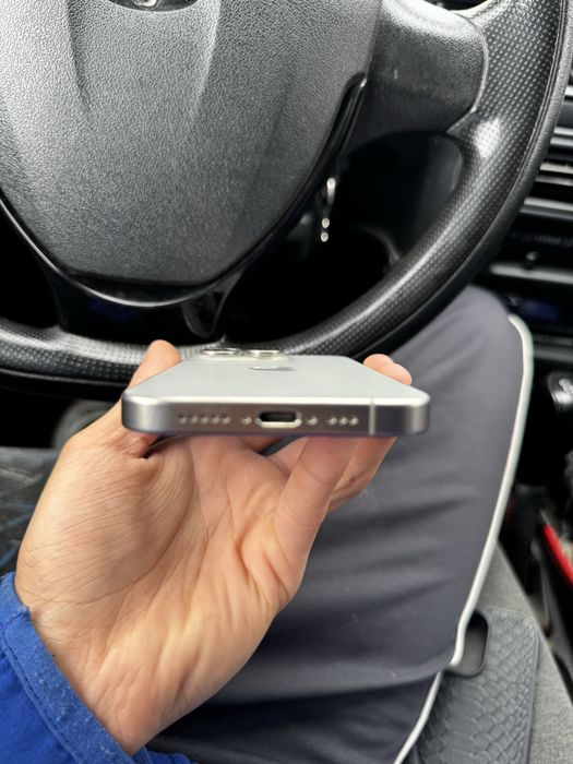 IPhone 15 pro сост 90%
