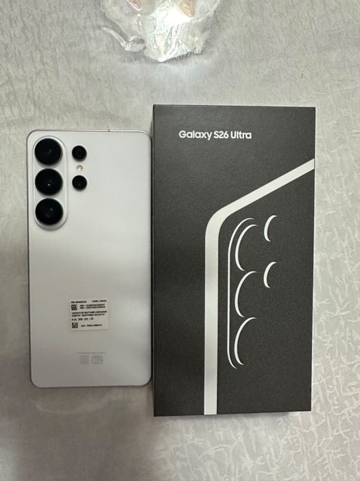 Samsung Galaxy S26 Ultra 256GB White