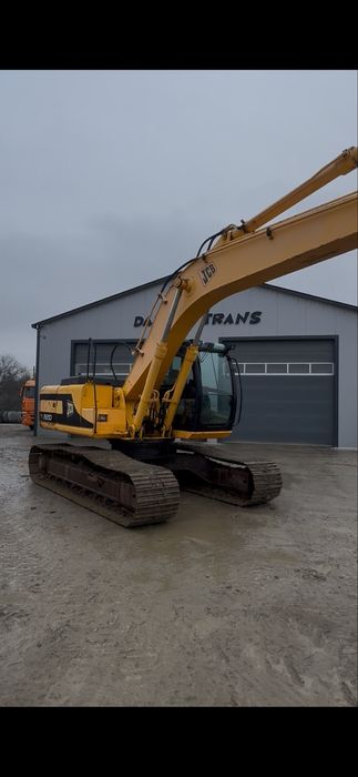 Excavator pe senile JCB JS210