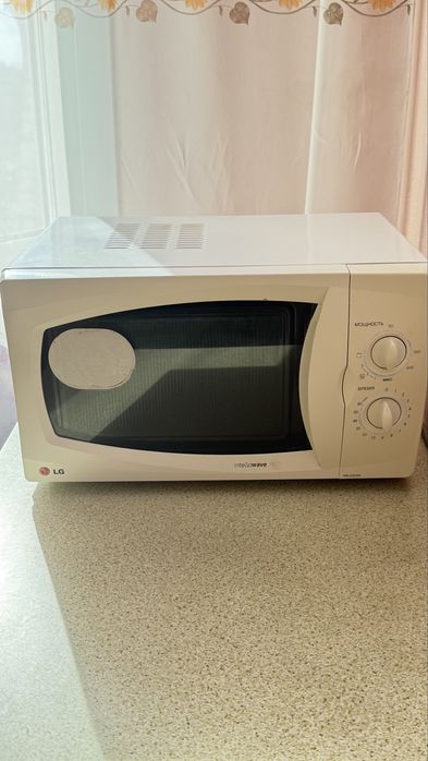 Продам микровалновку LG