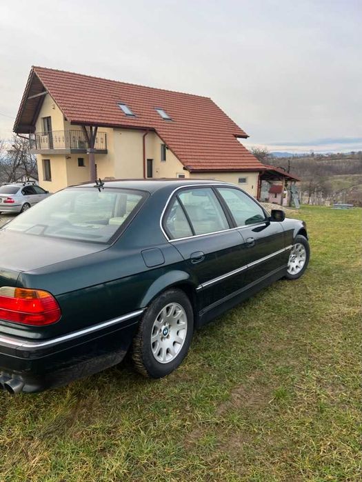 BMW seria 7 model e38 735i Automat