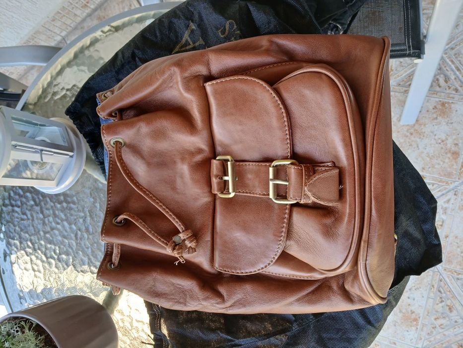 Дамскa раница от естествена кожа премиум изработка