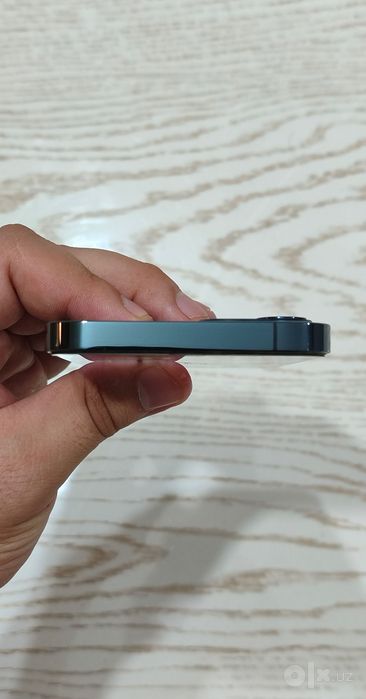 Iphone 12 pro blue