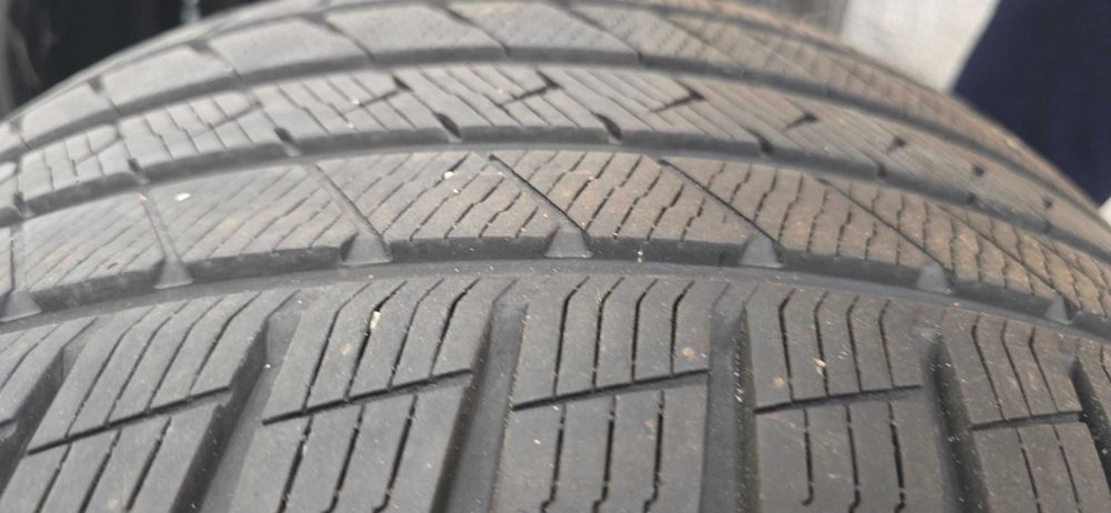 Гуми VREDESTEIN 20'' цола -  всесезонни