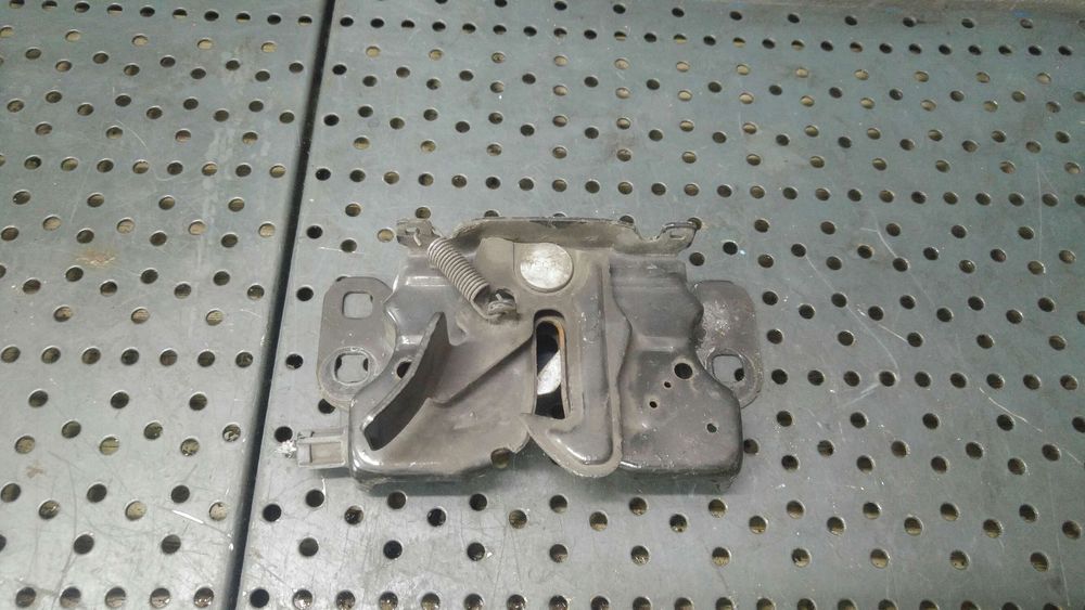 Broasca capota fiat freemont 345