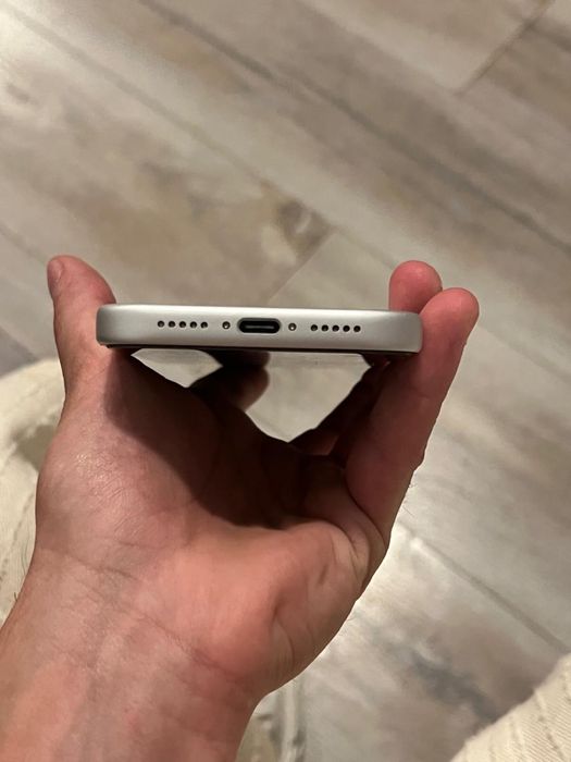Vând iphone 17 pro