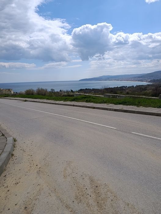 Напълно обзаведено студио на море в комплекс с басейн.