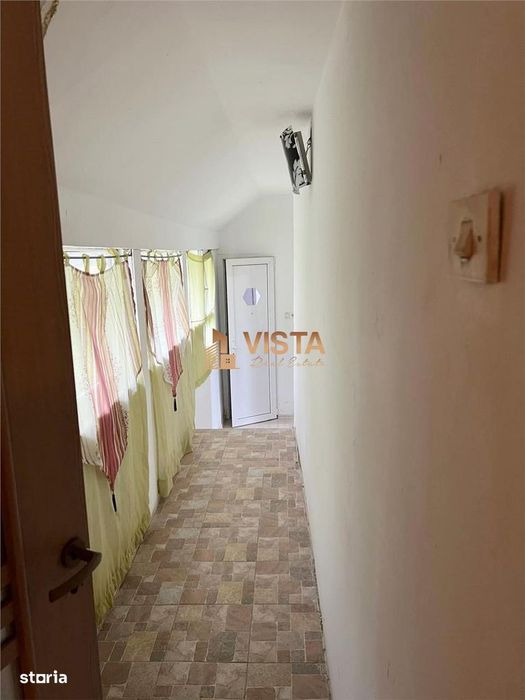 Casa de renovat,  7 camere, 3 bai, 300mp teren, zona Centrala, Matei B