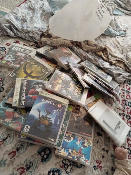 Продам Xbox  сост новый