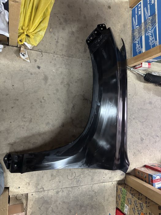 Крыло прадо 150 передний левый оригинал