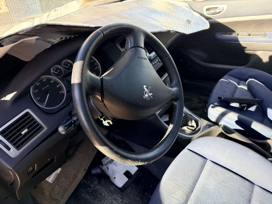 НА ЧАСТИ Peugeot 307sw 2.0i бензин 136кс RFN 7 седалки панорама брони