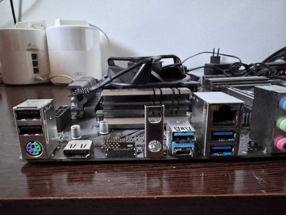 kit mobo Z490 Phantom Gaming 4 + intel i9-10900 + 8GB DDR4 +bonus