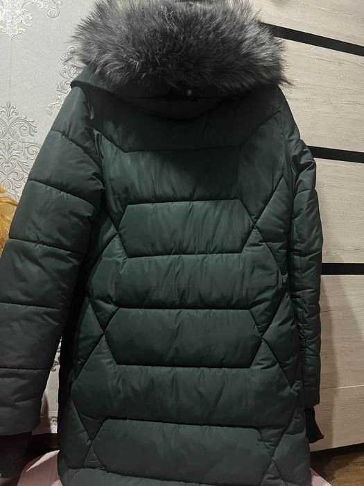 Зимняя теплая куртка