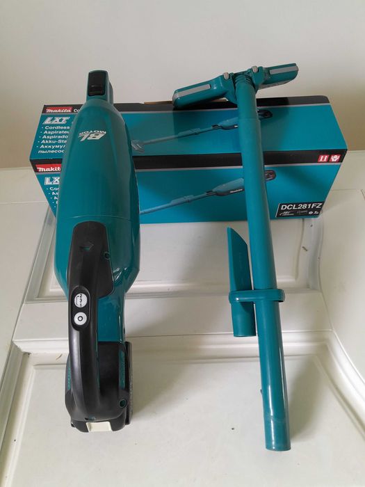 Aspirator Makita DCL281FZ