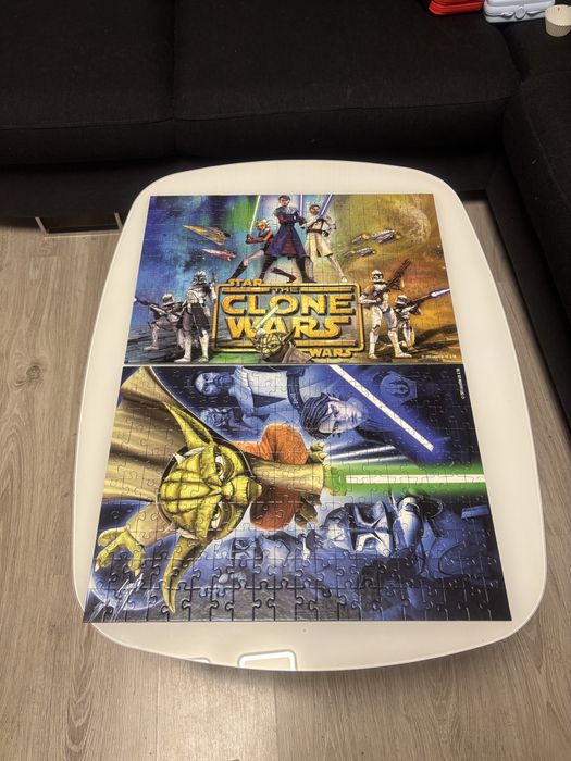 Vand 2 puzzle-uri Star Wars din 2011