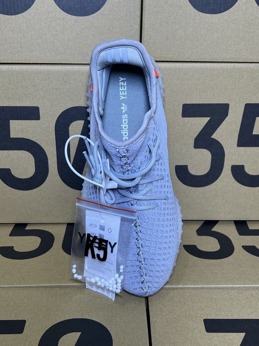 Yeezy Boost 350 V2