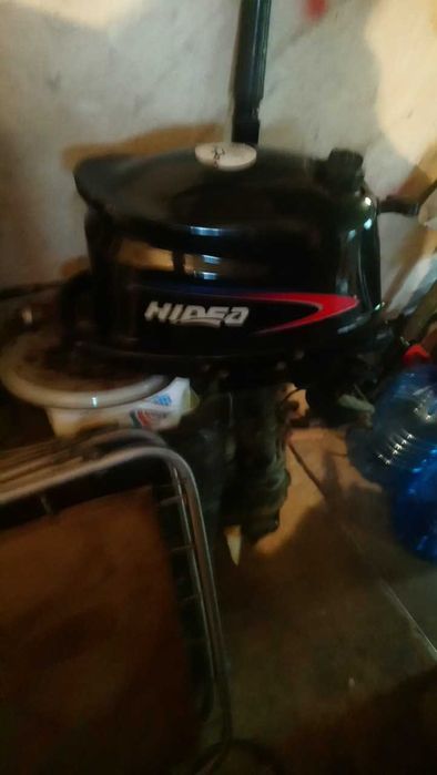 Извънбордови двигател HIDEA  с лодка
