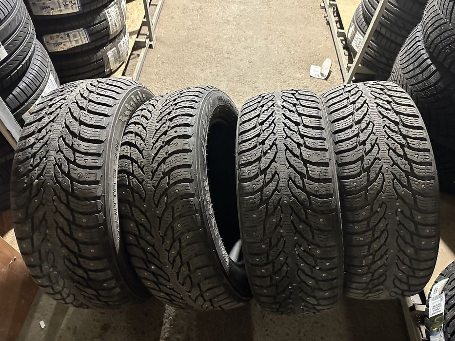 Nokian hakkapeliita 9 235/55/18