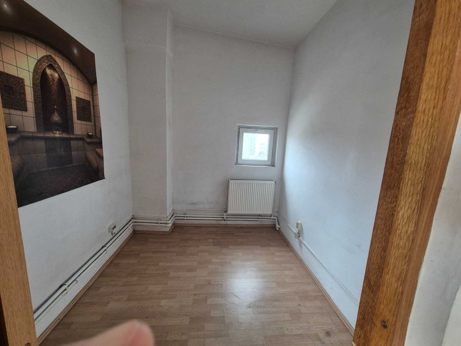 Spatiu de birouri 200mp utili Hala Laminor Republica sector 3 Bucuresti
