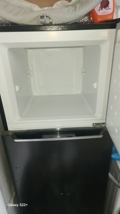 Стиралны машина холодилник спальны